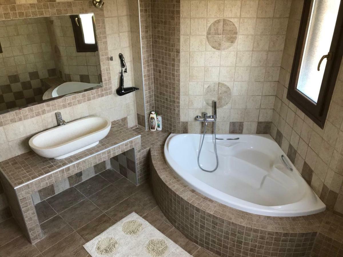 M Varkes Villa نيا موذانيا المظهر الخارجي الصورة
