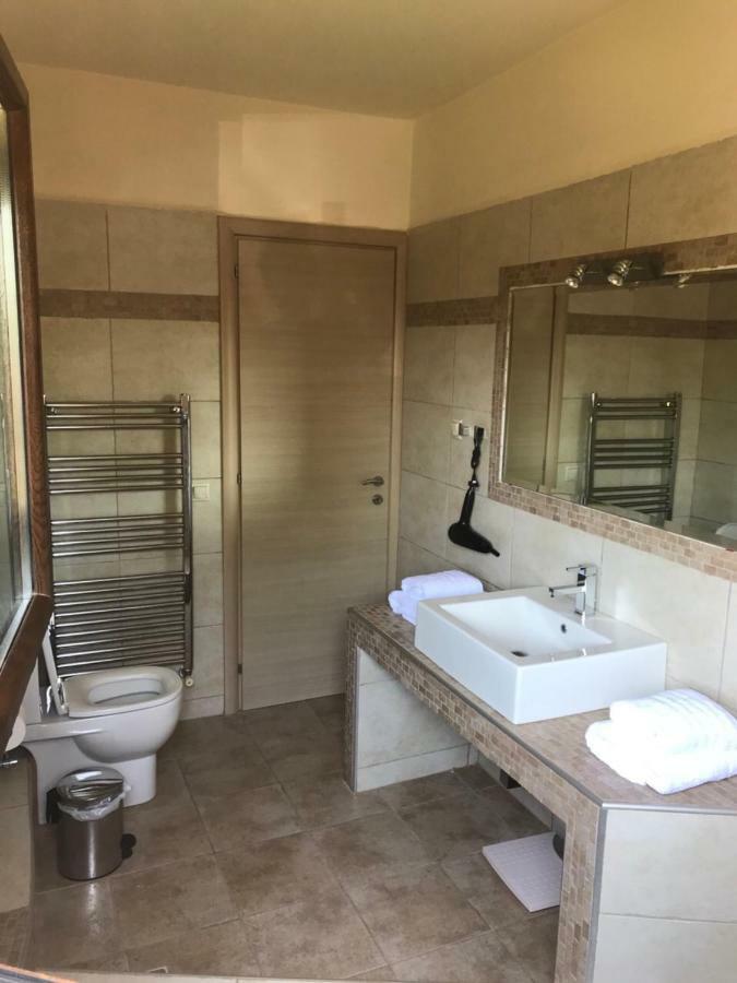 M Varkes Villa نيا موذانيا المظهر الخارجي الصورة